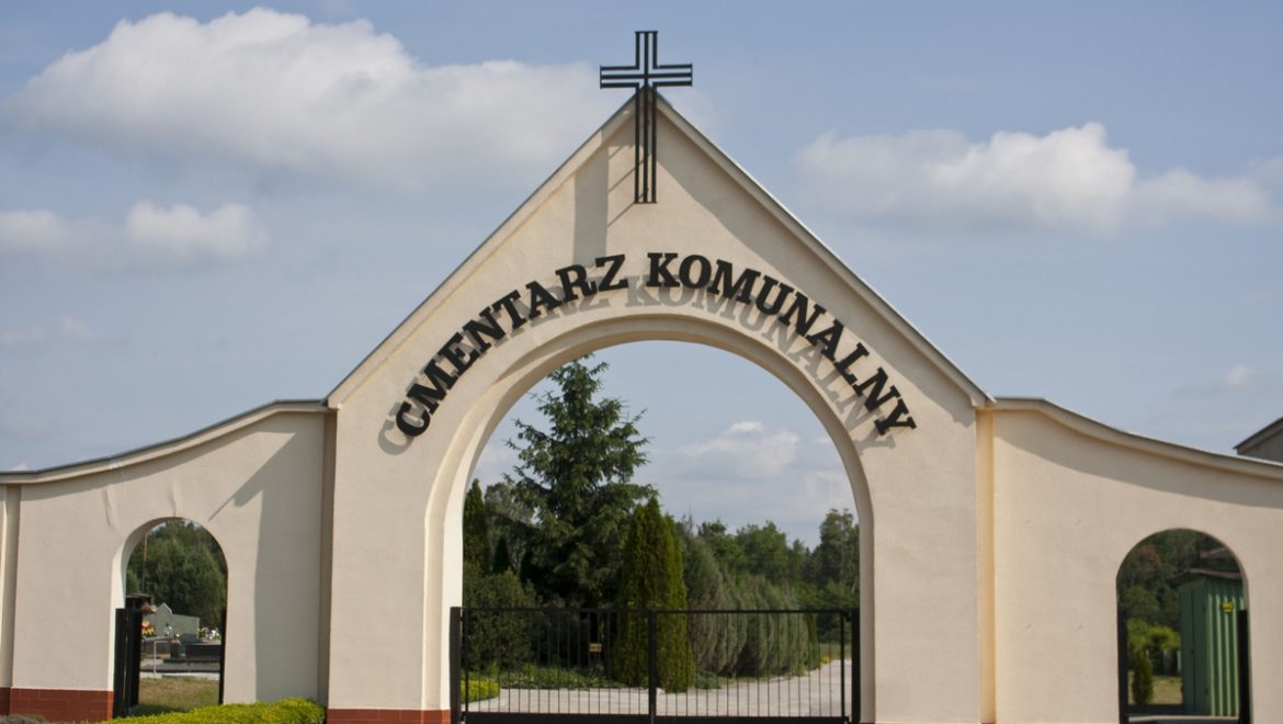 Zasady odwiedzin na cmentarzach komunalnych w Puławach